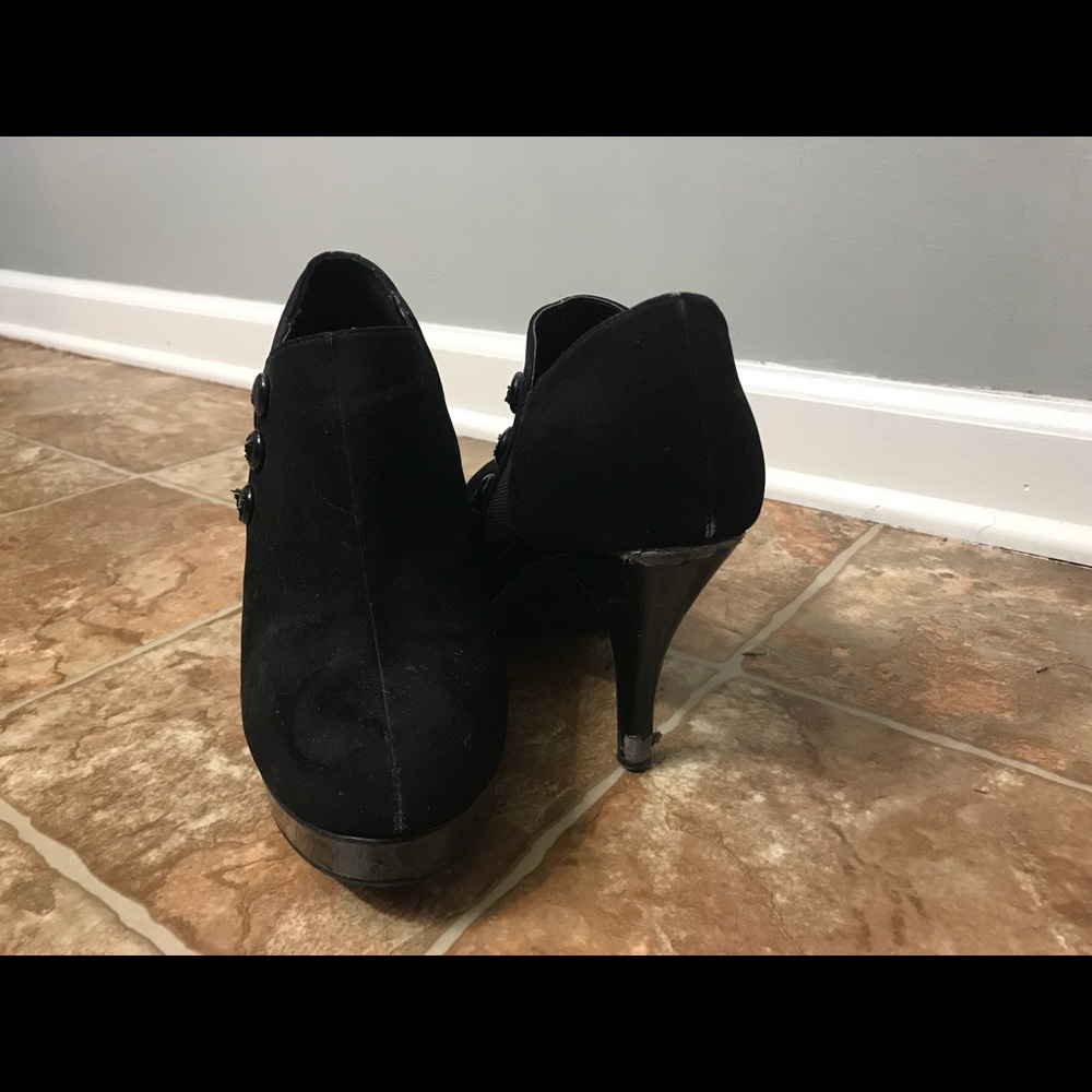 Black bootie
